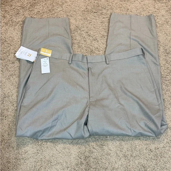 J.M. Haggar Premium Stretch Classic Fit Suit Separates Pants 40x32 NWT MSRP 100 - Picture 2 of 6